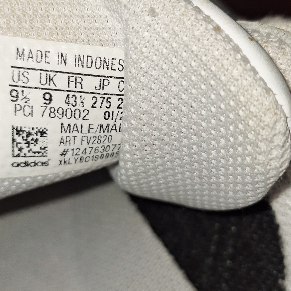 Adidas Superstar Core Black Footwear White. - Picture 6 of 6